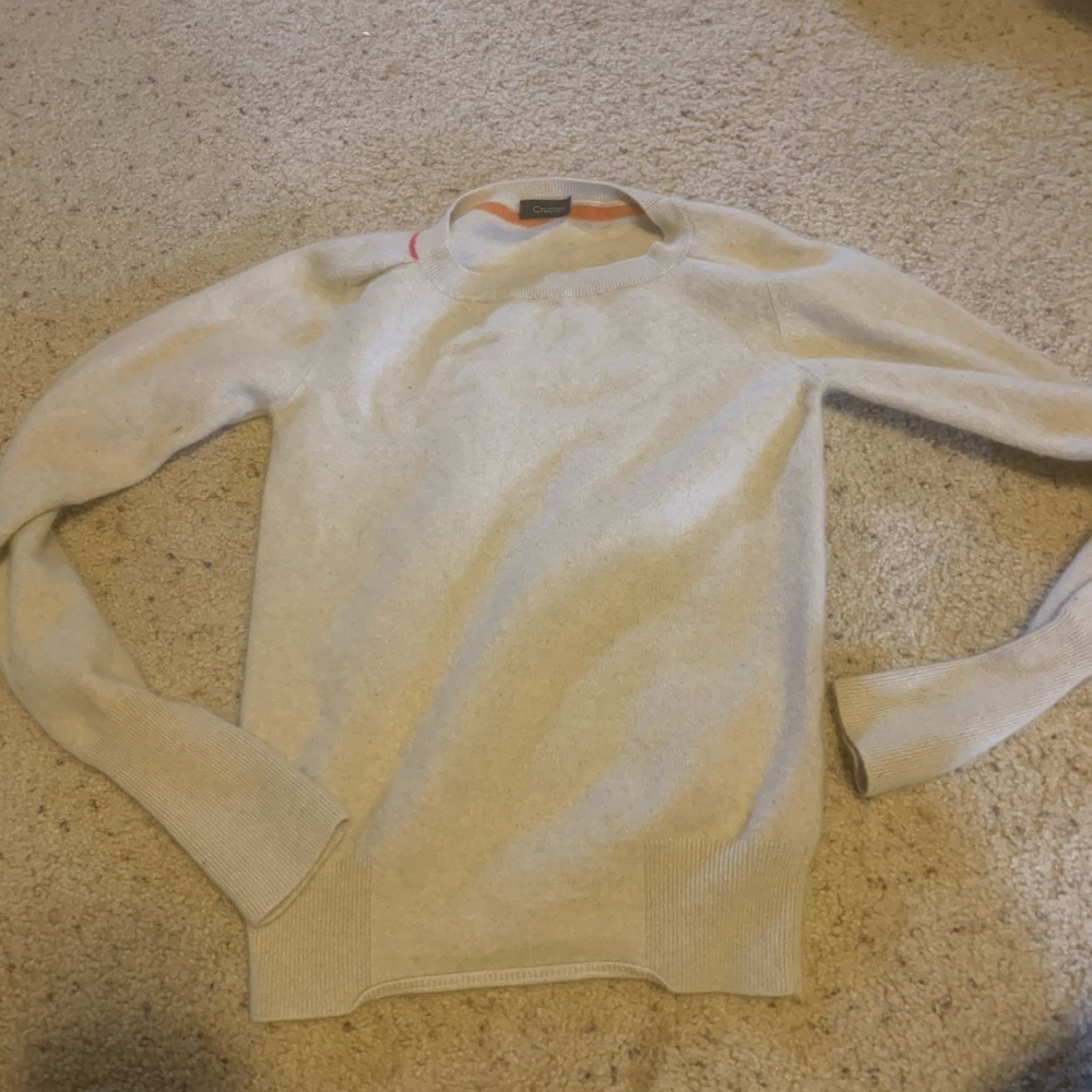 100% cashmere sweater